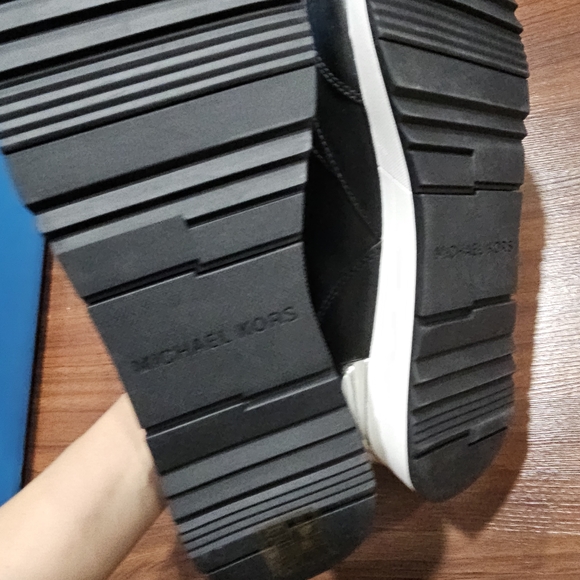 Michael Kors Black Leather Womens  Sneakers - Picture 2 of 3